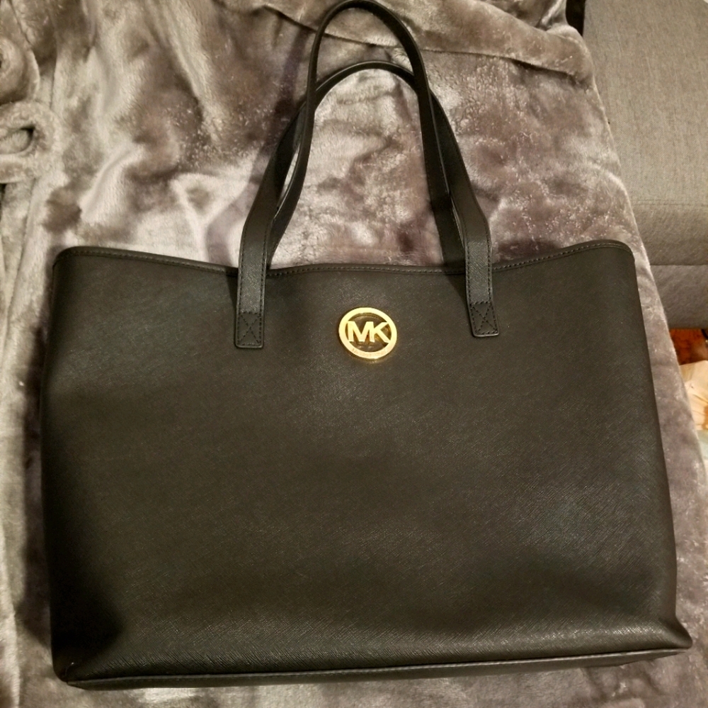 Michael Kors Jet Set Travel Tote